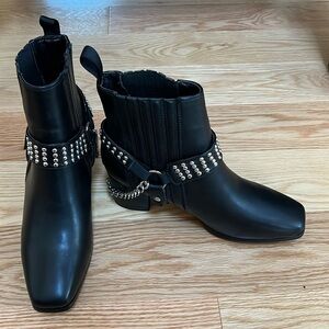 Lamoda SZ 7,  square toe harness black boots .